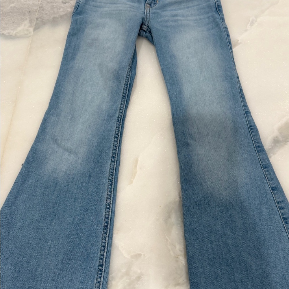 Abercrombie Kids Low Rise Flare Jeans | Size 7/8 | Light Wash Bootcut